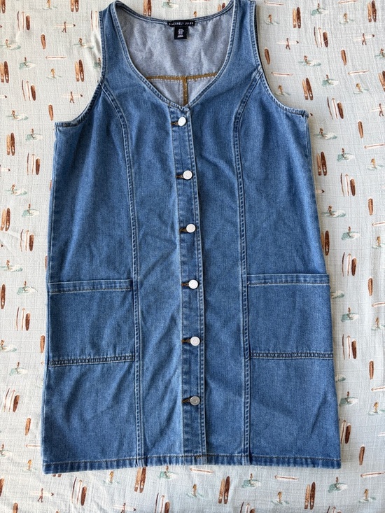 Sincerly Jules Dresses & Skirts - Sincerely Jules Light Blue Denim Dress with Black Label